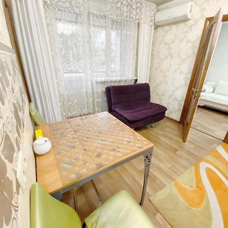 Apartments Ahmetova 4 21 Almaty Eksteriør billede