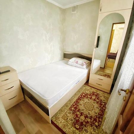 Apartments Ahmetova 4 21 Almaty Eksteriør billede